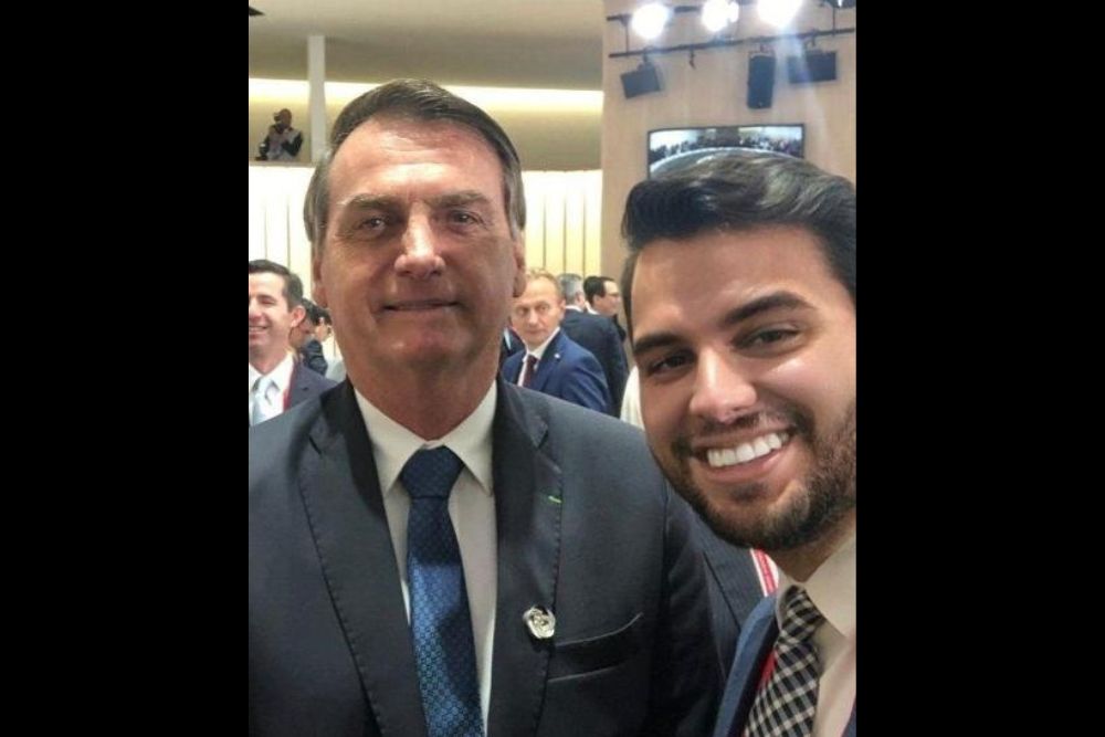 Moraes manda soltar ex-assessor internacional de Bolsonaro após 6 meses de prisão