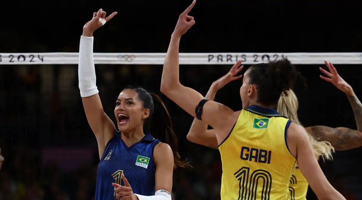Brasil vence República Dominicana e se classifica à semifinal do Vôlei Feminino nas Olimpíadas