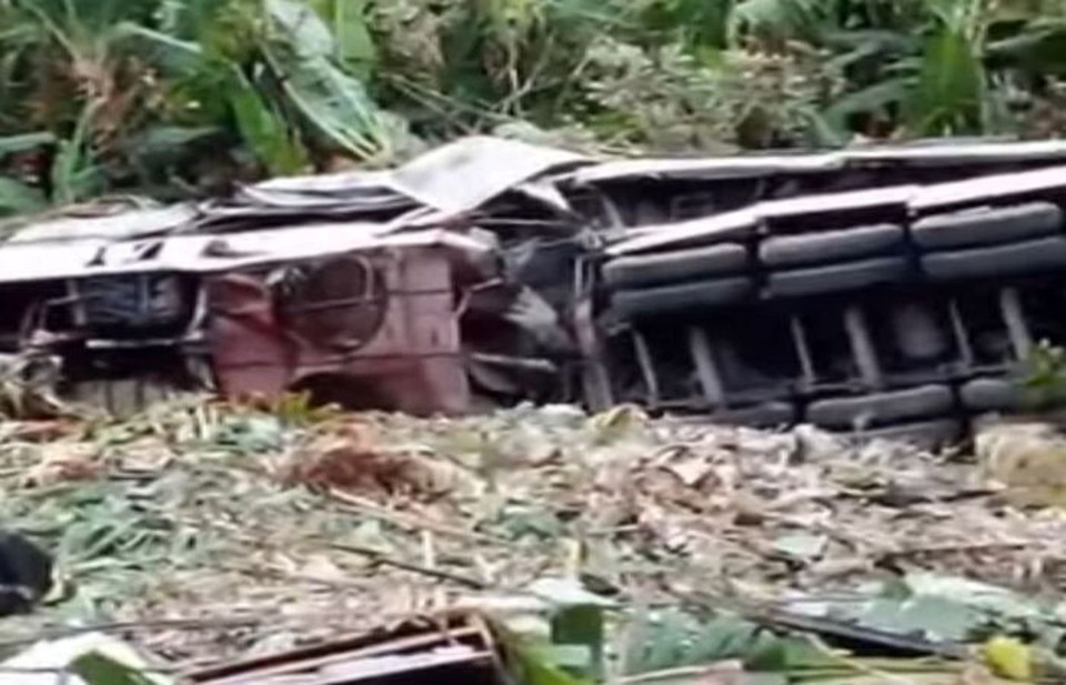 Acidente com trio elétrico deixa três mortos e seis feridos