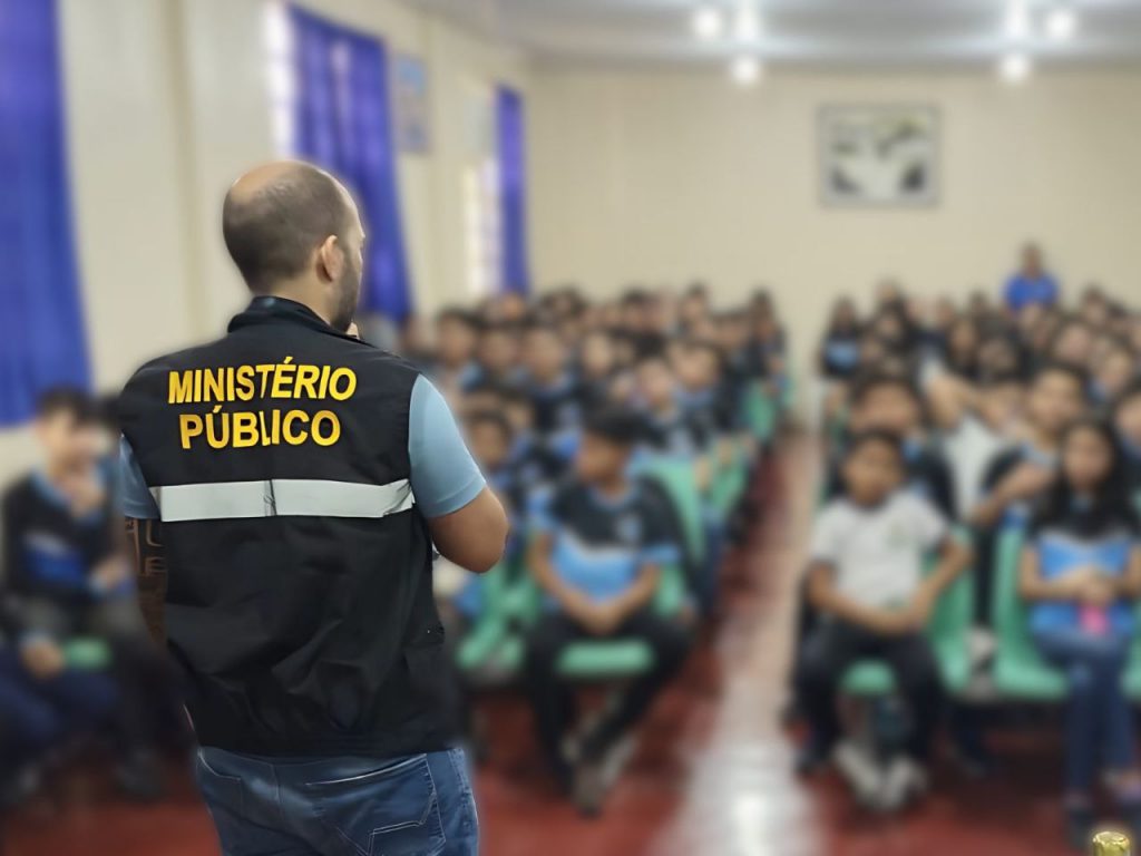 MP-AM descobre mais de 10 abusos por meio de projeto em escolas no Amazonas