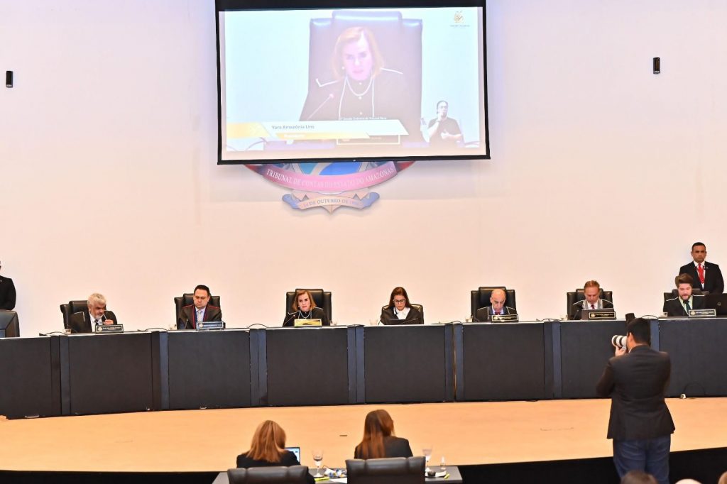 TCE-AM determina devolução de R$ 98,3 mil por ex-gestora do Fundo de Saúde de Uarini
