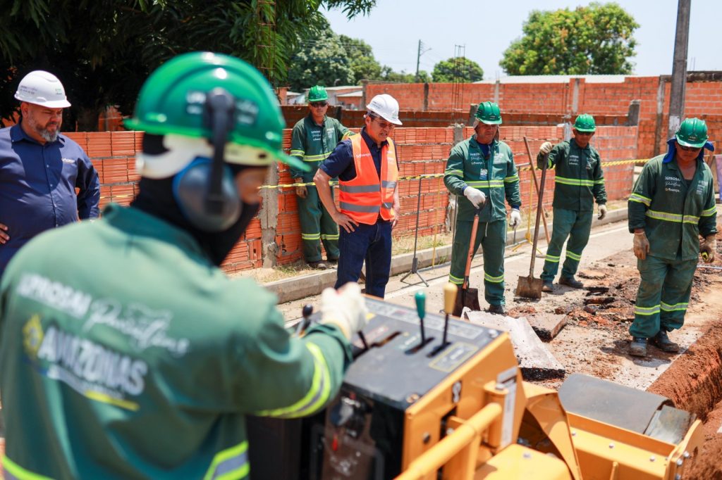 Acesso a água tratada e rede de esgoto: Moradores de Parintins comemoram chegada do Prosai