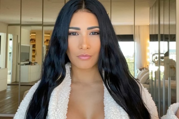 Assessoria de Simaria se pronuncia após “nudes” da cantora vazarem