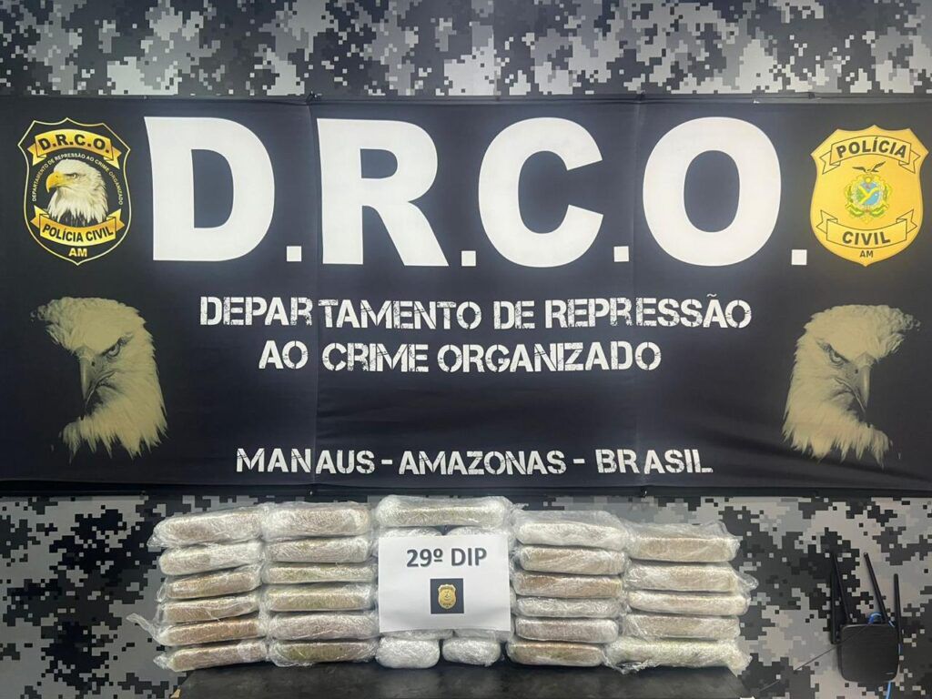 Casal é preso em flagrante com 34 tabletes de maconha avaliado em R$ 740 mil em Manaus