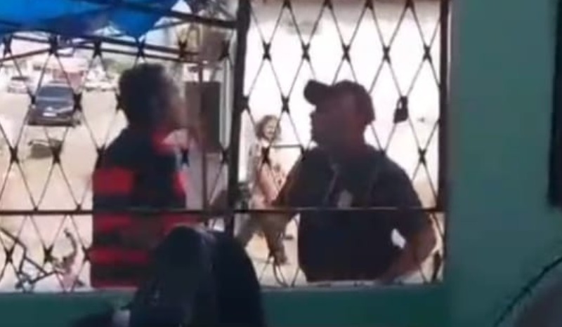 Torcedor do flamengo é morto a facadas em discussão em bar; assista