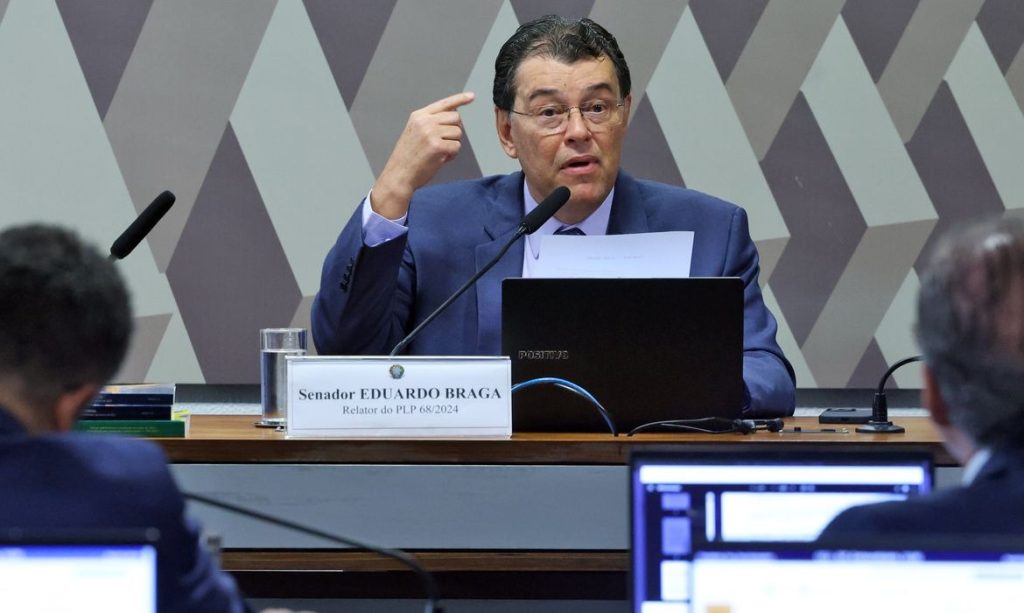 Eduardo Braga é autor do novo imposto mais alto do mundo