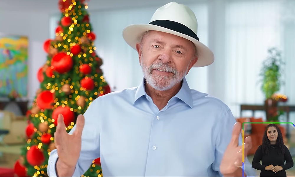 Lula exalta economia e democracia no pronunciamento de Natal, mas ignora crise cambial