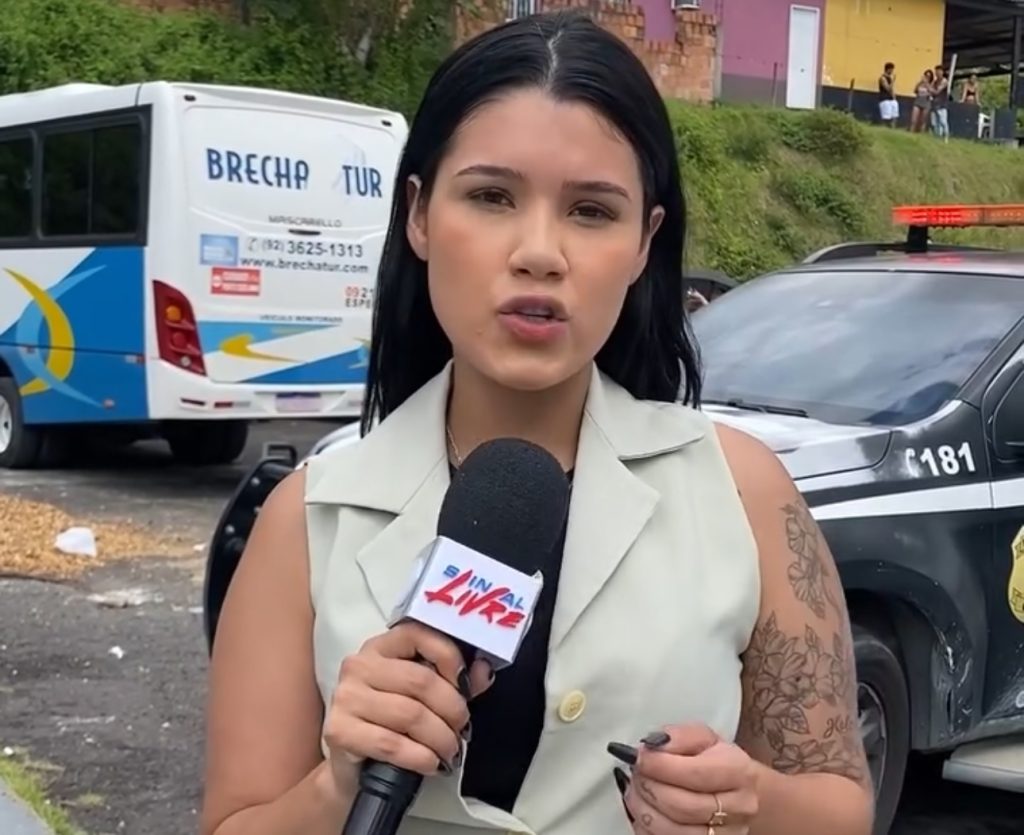 Repórter se joga de carro em movimento para fugir de tentativa de feminicídio do ex em Manaus