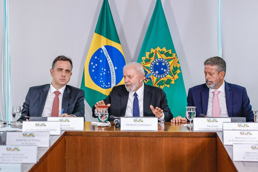 Cerimônia em memória do 8 de janeiro em Brasília deve ter ausências da cúpula dos Poderes
