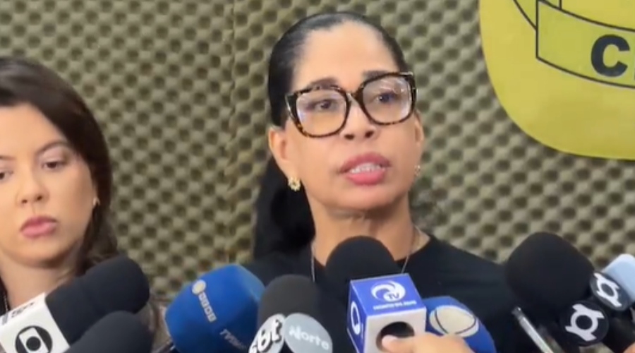 Adolescente torturava e abusava da irmã