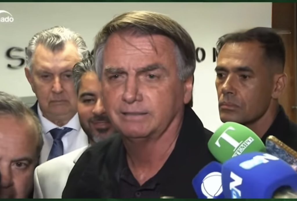 Bolsonaro nega tentativa de golpe de Estado