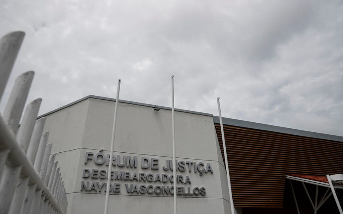 Gabinete de juiz suspeito de fraude envolvendo a Eletrobras também foi alvo de buscas da PF e CNJ em Presidente Figueiredo