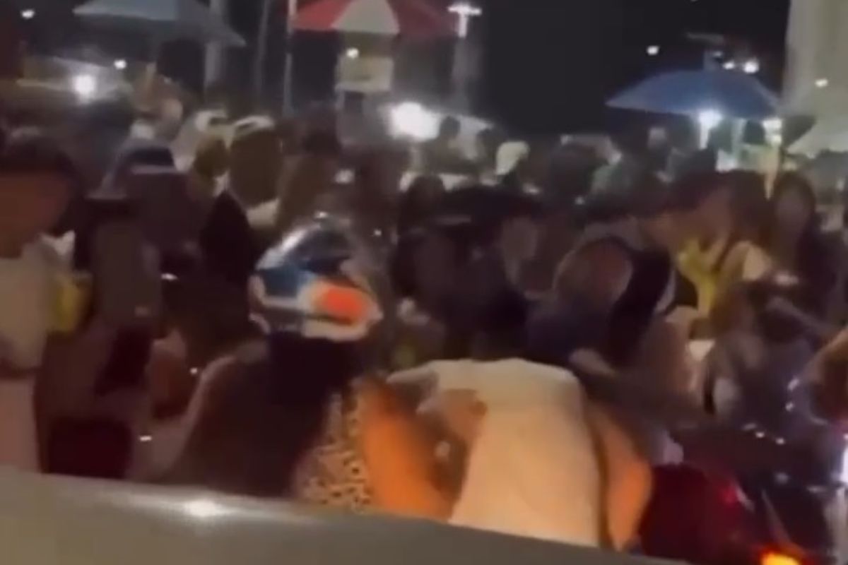 Mãe retira filho pelos cabelos de festa em Manaus