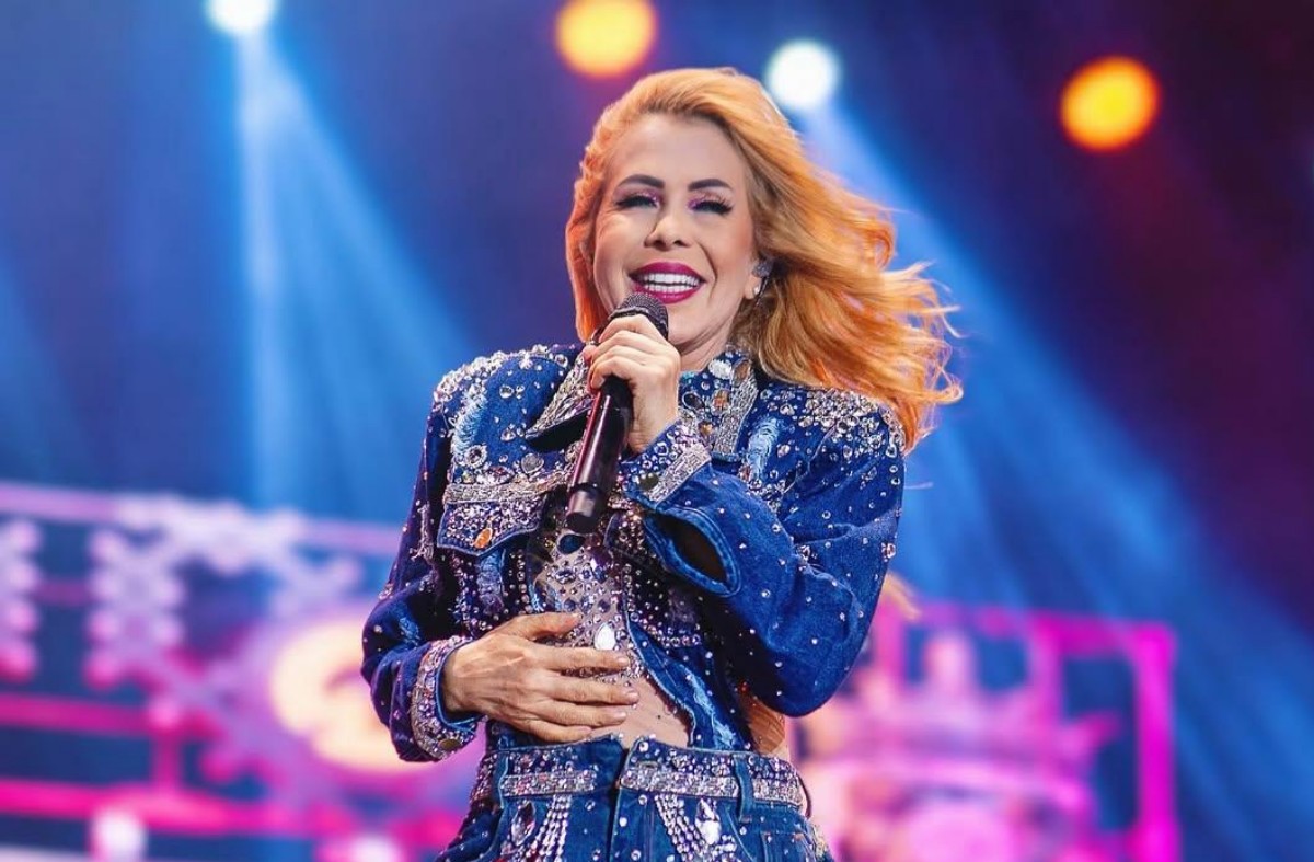 Joelma faz show gratuito no interior do Amazonas