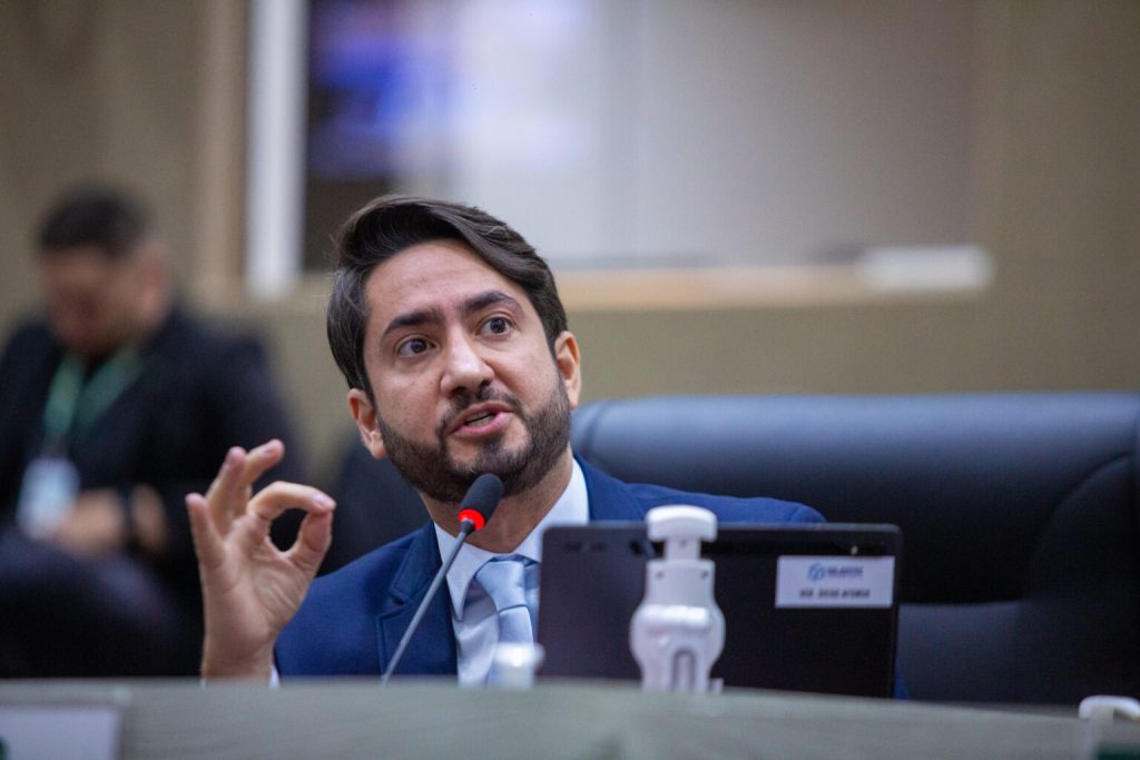 “Eles tem livre arbítrio”, diz Diego Afonso sobre vereadores que não seguiram o voto orientado pelo União Brasil