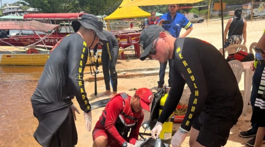 corpo encontrado em praia de Manaus