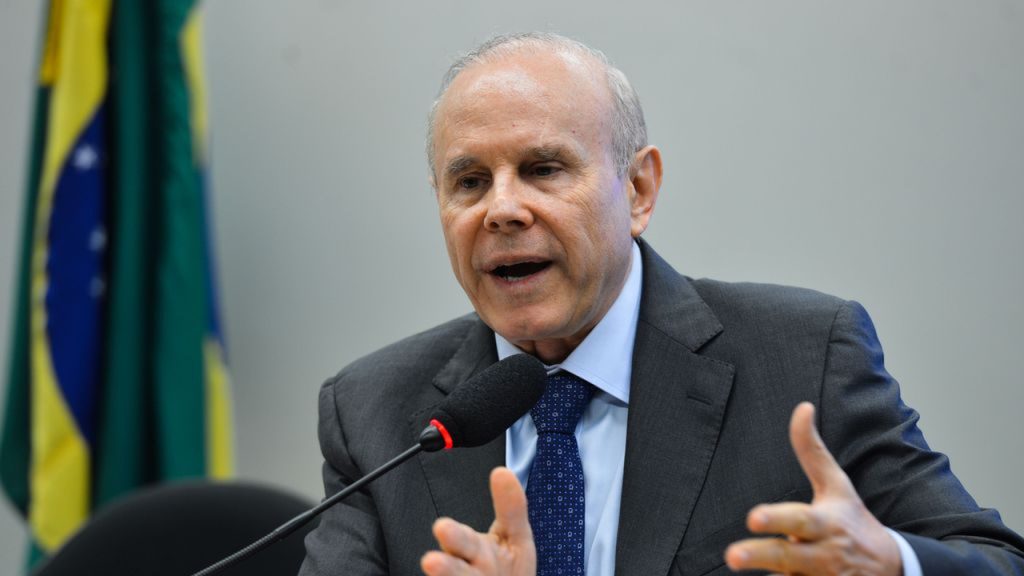 Lula indica Guido Mantega para Conselho Fiscal da Eletrobras