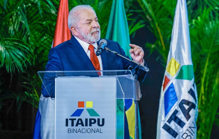 Lula trava criação de comissão para fiscalizar contas de Itaipu