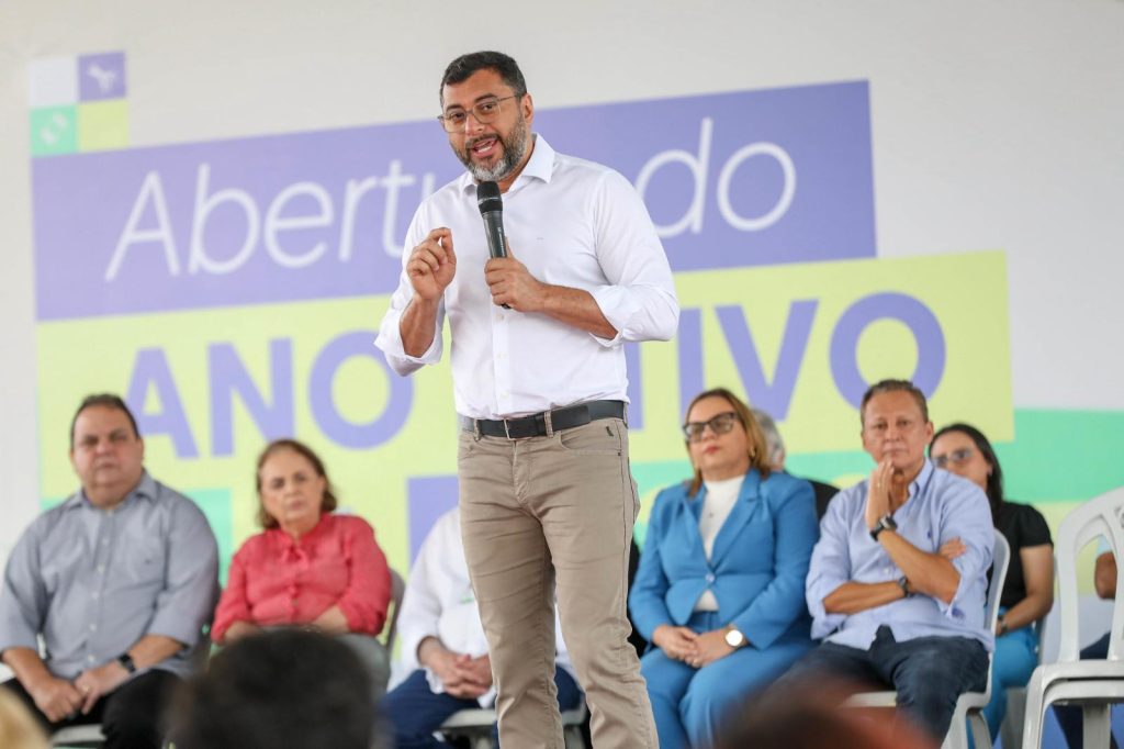 Mais de 2 mil professores e pedagogos da rede estadual vão receber pagamento de progressões, anuncia governador Wilson Lima