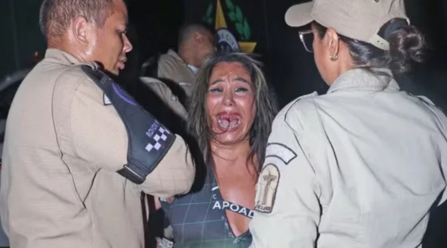 Mulher é presa por morder foliões no camarote da Sapucaí
