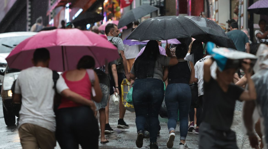 São Paulo deve ter pancadas de chuva durante as tardes nesta semana