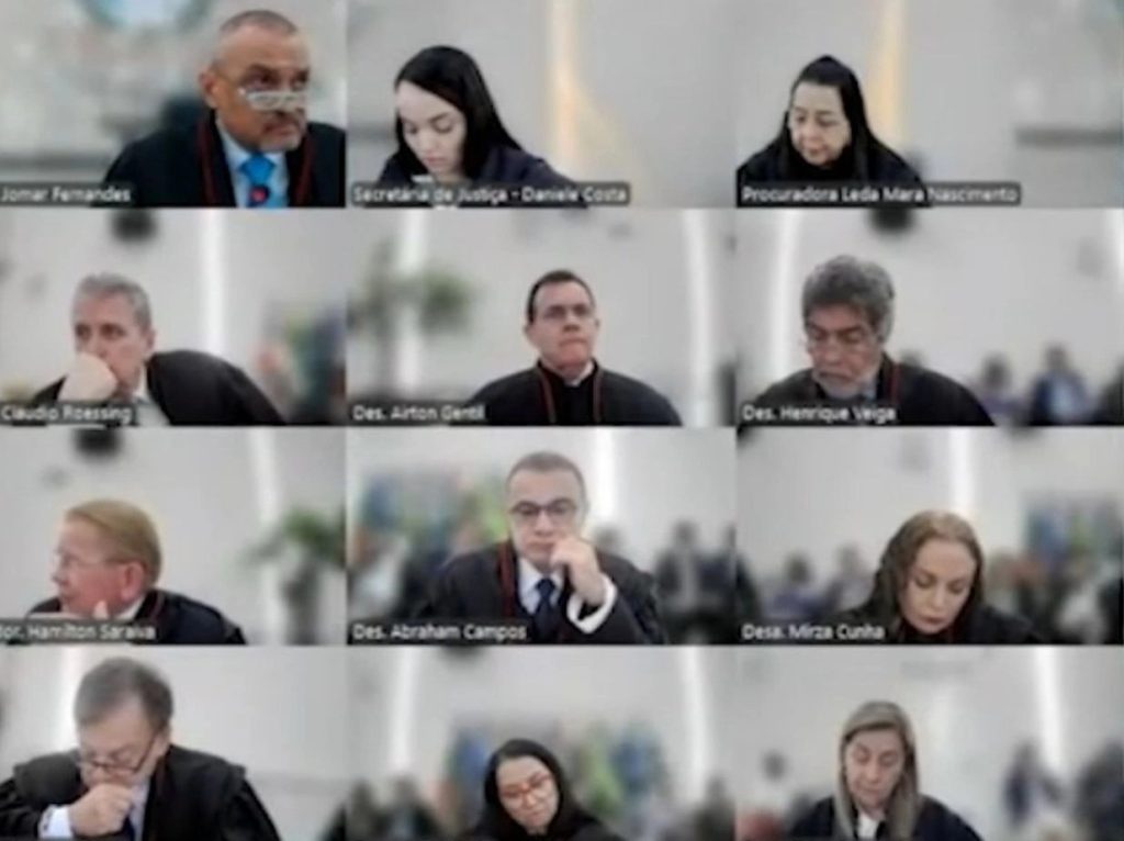 VÍDEO: taxa dos cartórios abre discussão acalorada entre desembargadores no TJAM
