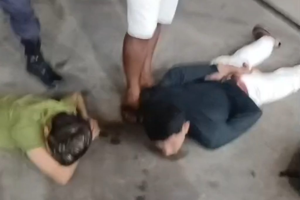 vídeo assalto ônibus passageiros Manaus