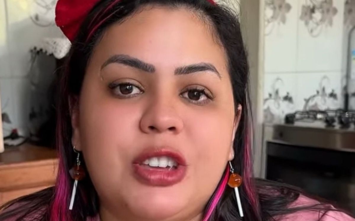 'Buiu do Coroado' desmente fake news sobre ela em Manaus: "Não fui eu que morri"