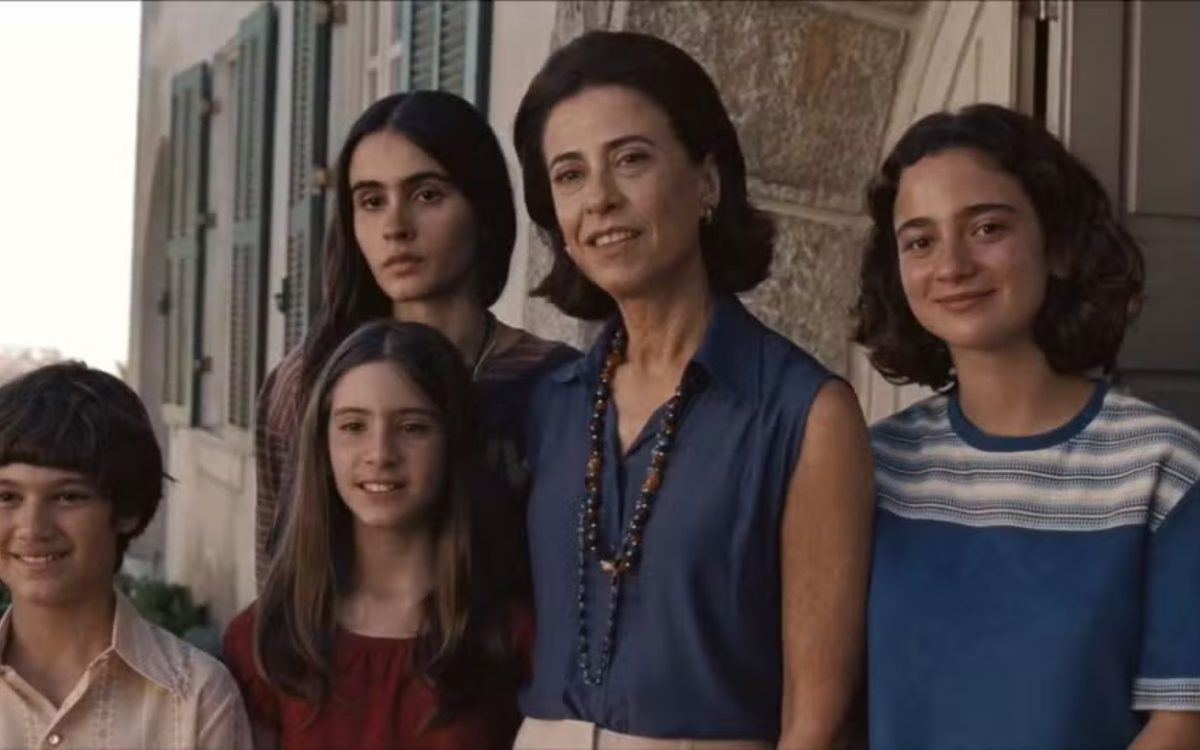 Crítica ao filme "Ainda Estou Aqui"