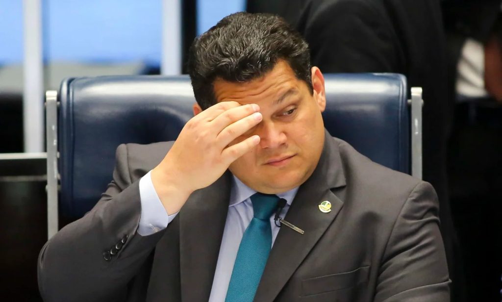 Família do presidente do Senado desmatou terra pública no Amapá para plantar soja