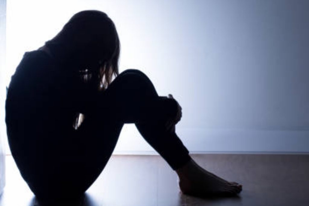 Menina de 13 anos é vítima de estupro coletivo no interior do AM; oito homens são suspeitos do crime