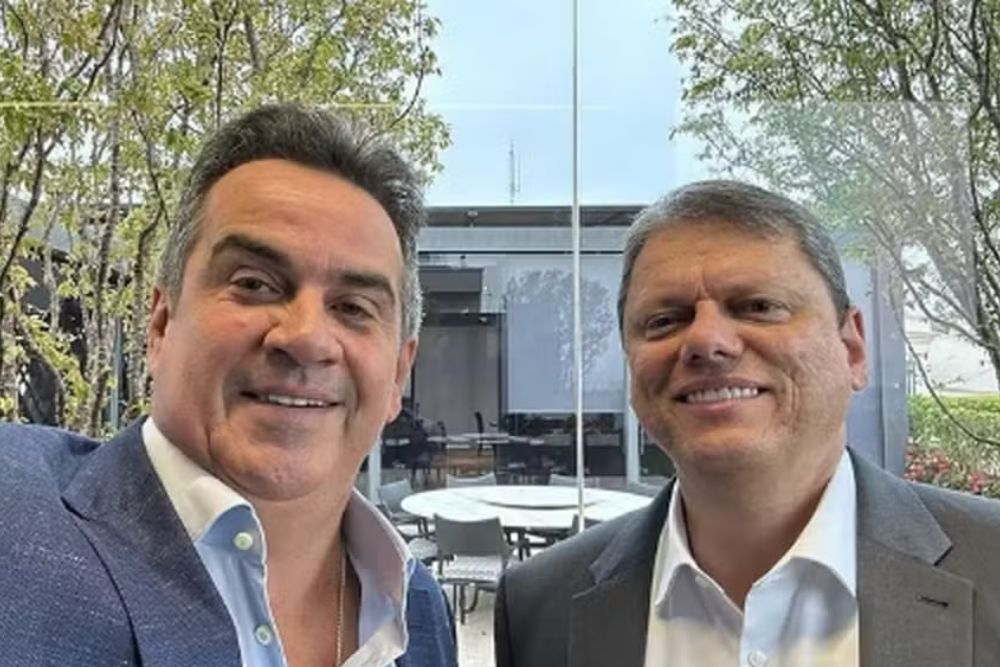 Ciro Nogueira e Tarcísio negam envolvimento de Bolsonaro em tentativa de golpe