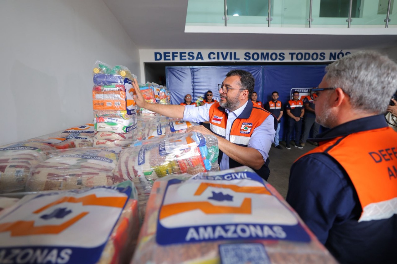 Wilson Lima: Governo do AM envia 50 toneladas de ajuda humanitária a Borba e Novo Aripuanã durante Operação Cheia 2025