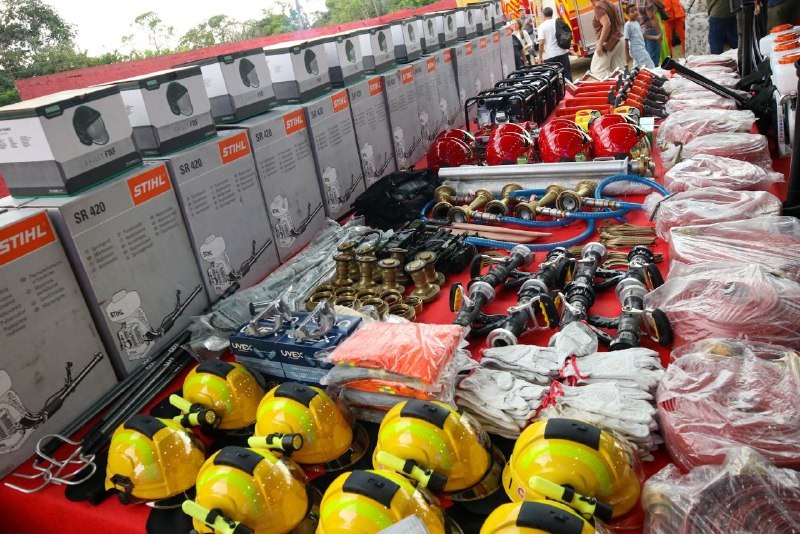 Governo do AM reforça estrutura e equipamentos do Corpo de Bombeiros para ações na estiagem