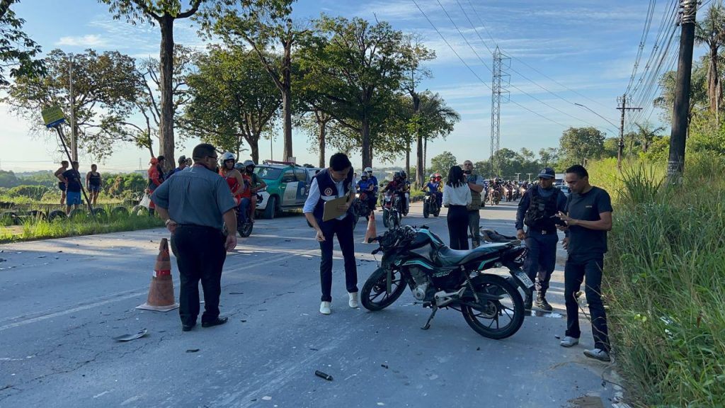 Motociclista de aplicativo que retornava para casa morre em acidente com ônibus em Manaus