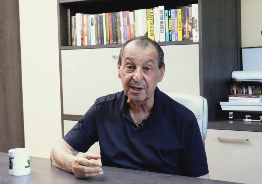 Senador Omar Aziz usa termo considerado racista em entrevista e gera críticas