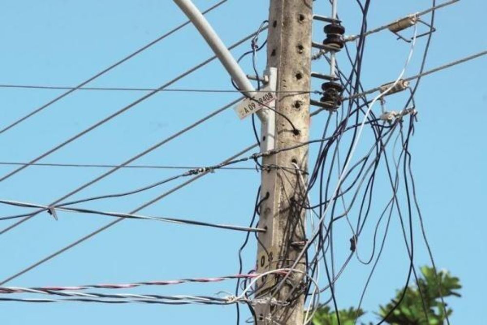 Comissão da Câmara aprova projeto que proíbe cobrança de ‘gatos’ na conta de luz