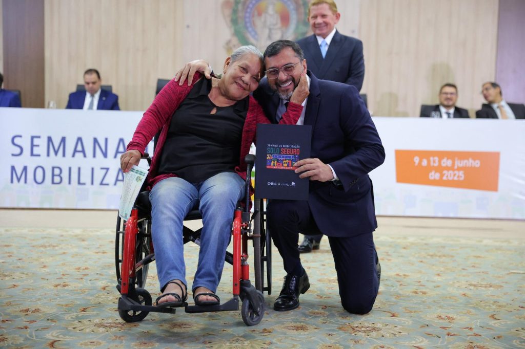 Governador Wilson Lima destaca 18 mil regularizações fundiárias e união por dignidade às famílias do Amazonas