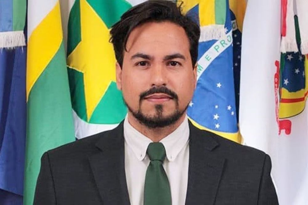 Médico e vereador é preso por estupro exploração e armazenamento de pornografia infantil 