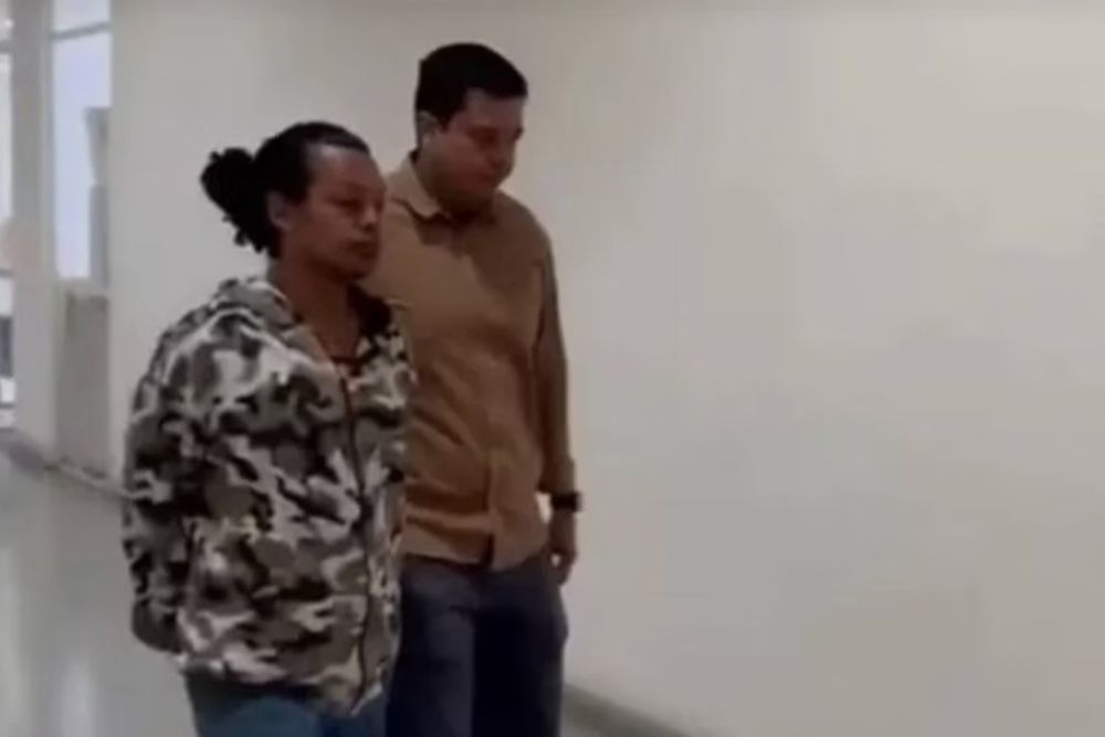 Homem é preso por matar ex-esposa para se envolver com genro adolescente, diz polícia