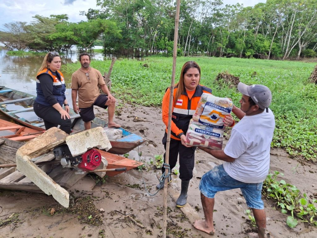 Governo do AM já prestou ajuda humanitária a mais de 370 comunidades ribeirinhas na Cheia 2025