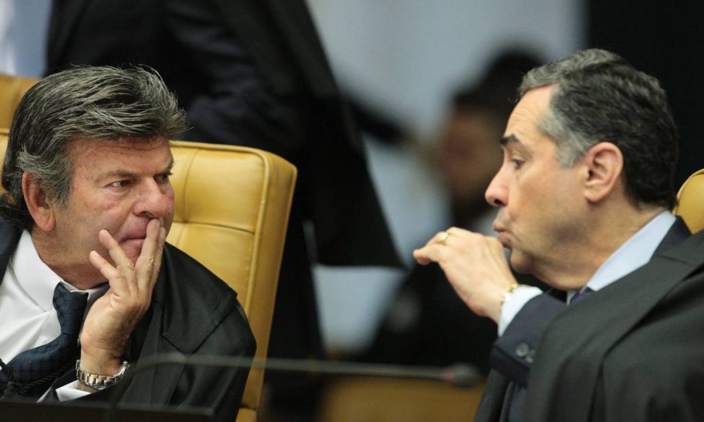 Fux e Barroso protagonizam bate-boca no STF por relatoria de ação; vídeo