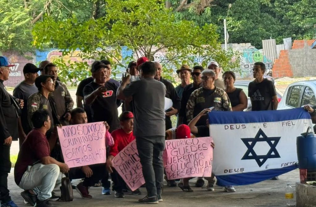 Protesto flanelinhas Manaus extorsão motoristas