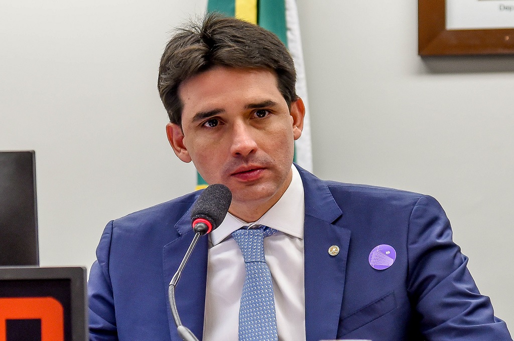 Ministro Silvio Costa Filho cumpre agenda no Amazonas com entrega de balsas e modernização de portos