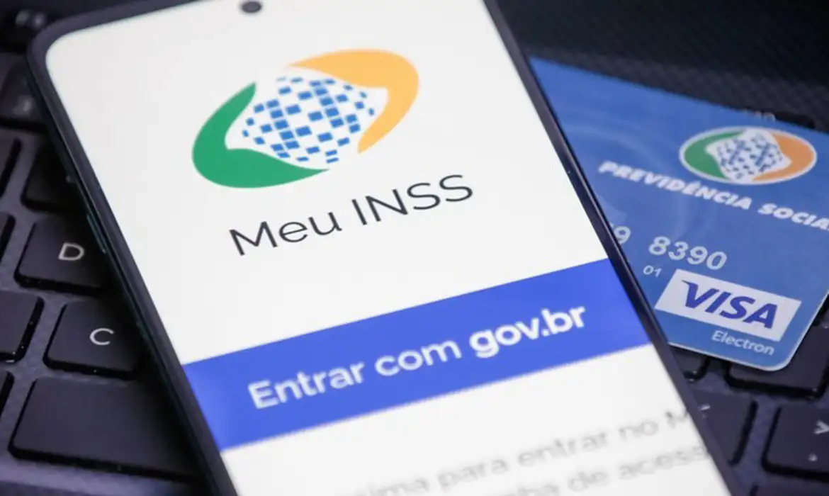 Logo do INSS e informações sobre atendimento fora do ar