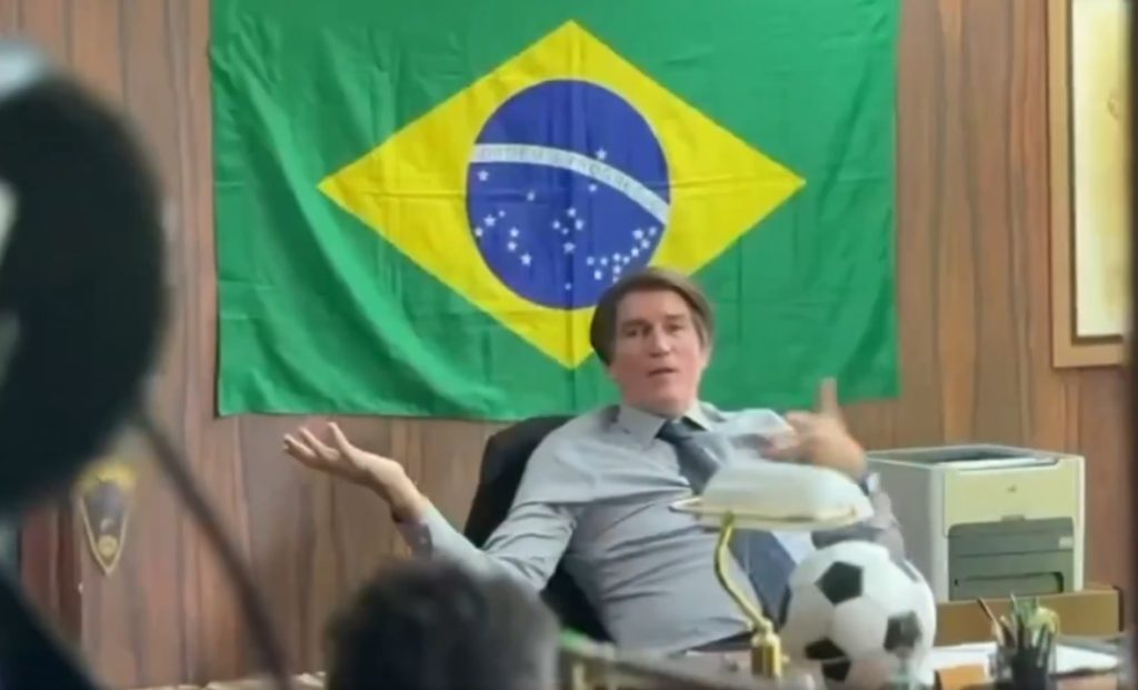 Dark Horse, filme sobre Jair Bolsonaro estrelado por Jim Caviezel, ganha primeiro teaser; assista