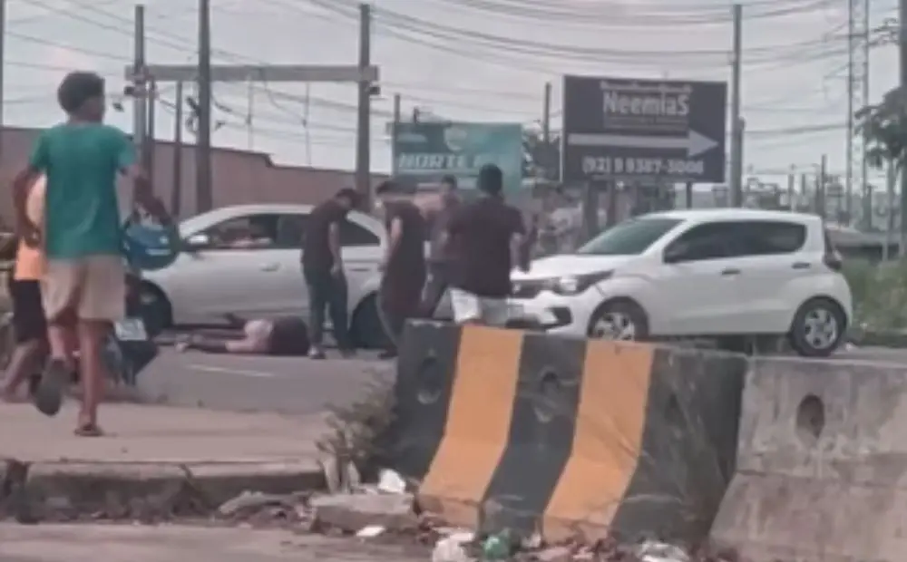 Vídeo mostra perseguição e agressão a suspeito de assalto na zona Norte de Manaus; veja vídeo