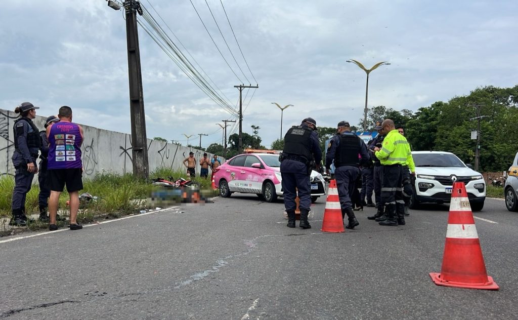 Cérebro pula do crânio de motociclista em grave acidente de trânsito em Manaus; vídeo