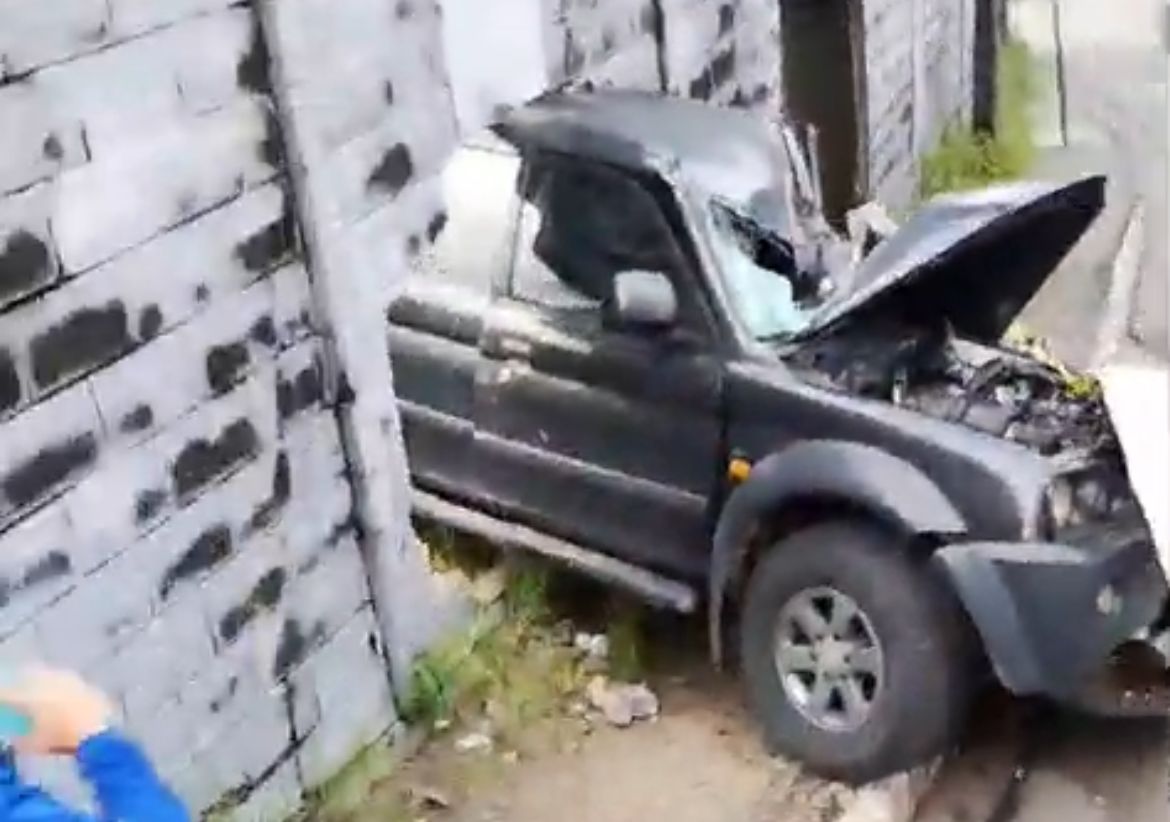Colisão violenta entre ônibus e picape deixa feridos na zona sul de Manaus