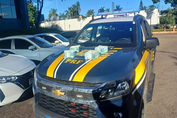 PRF apreende R$ 400 mil em espécie na BR-020 durante fiscalização